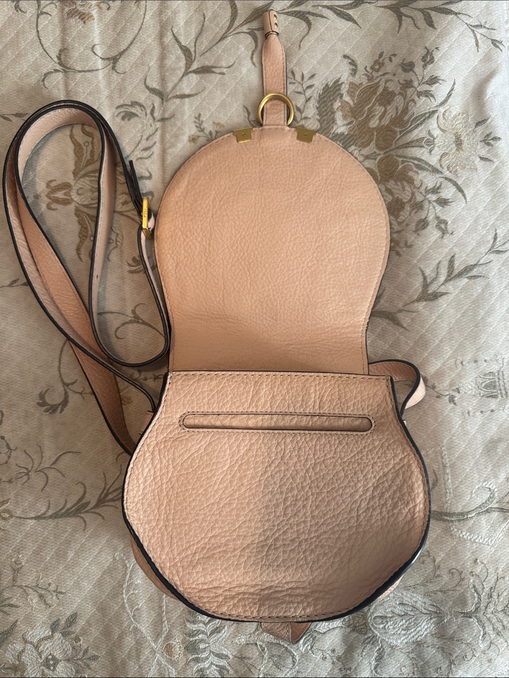 Chloé Small Marcie Crossbody in Nude Pebbled Leather - Picture 2 of 7